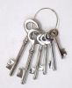 AL80121 - Aluminum jailhouse Key Bunch chrome plated