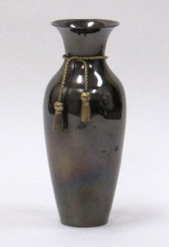 BR21781 - Solid Brass Vase, Tie Rope