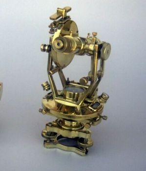 BR4830 - Theodolite